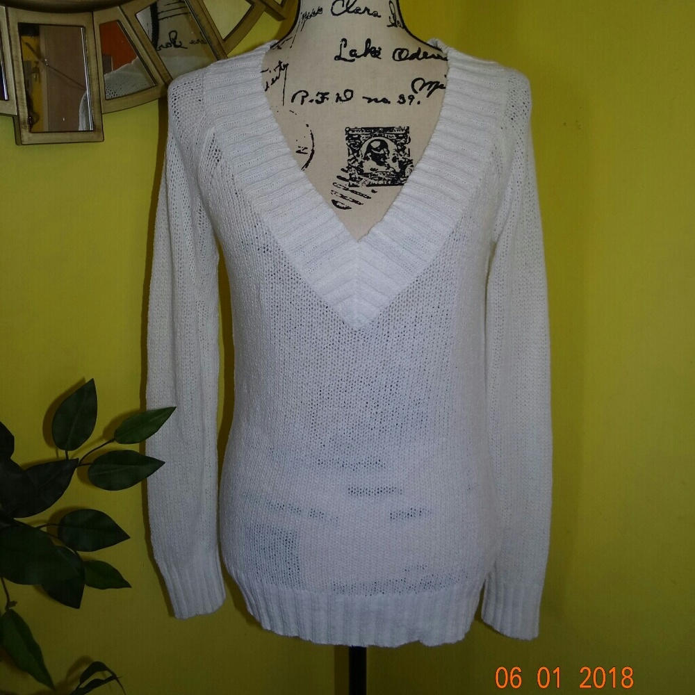 Bananas Republic White Knit Sweater